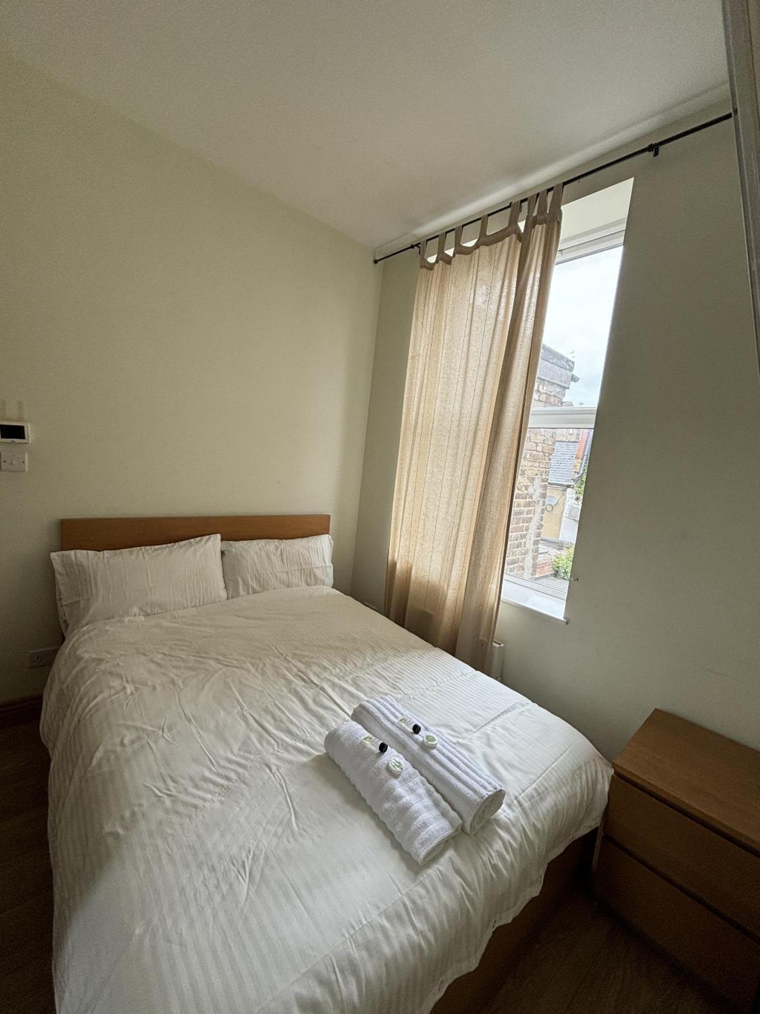 Harrow Road Rooms London Exterior photo